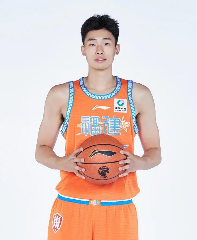 九游娱乐靠谱-福建男篮惨败对手，弱势局面需全队团结协作突围