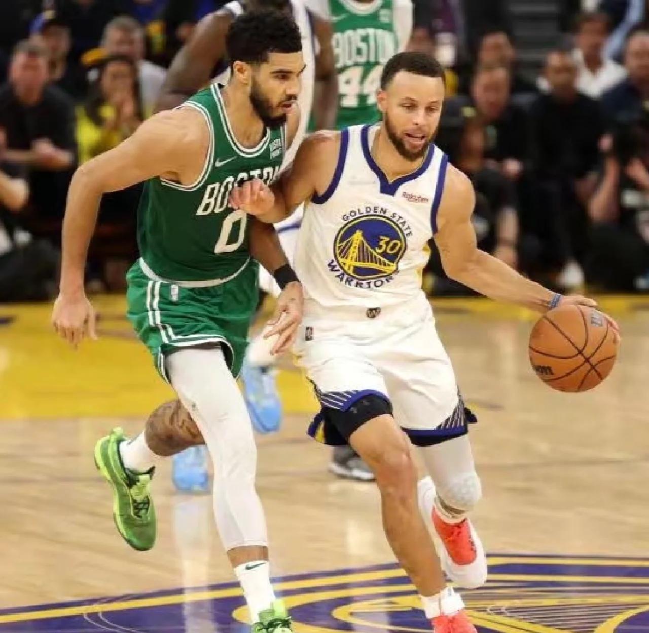 近15年NBA季后赛最佳球员：詹姆斯统治7年，库里22年逆天改命